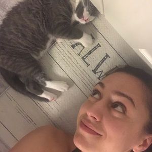Meet your Posher, Carolyn